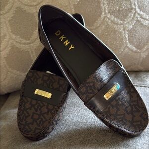 DKNY Women's Brown Loafers, size 7, NWOT